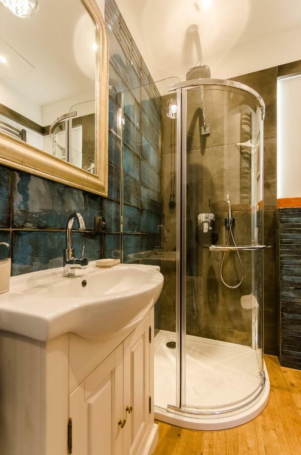 Apartament Emeryk クラクフ エクステリア 写真